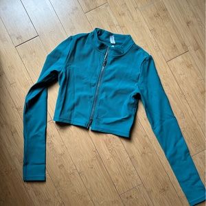 Crop workout jacket